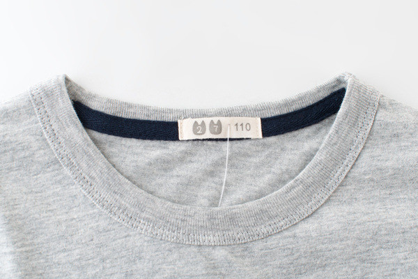 Tricou casual pentru copii pentru baieti in gri cu panglici colorate