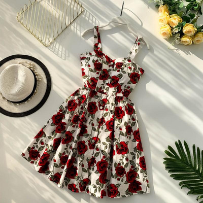 Modern női ruha különböző színekben