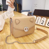 Modern női táska eko bőrből, hosszú füllel