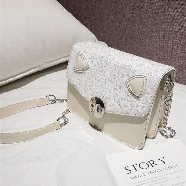 Modern női táska eko bőrből, hosszú füllel