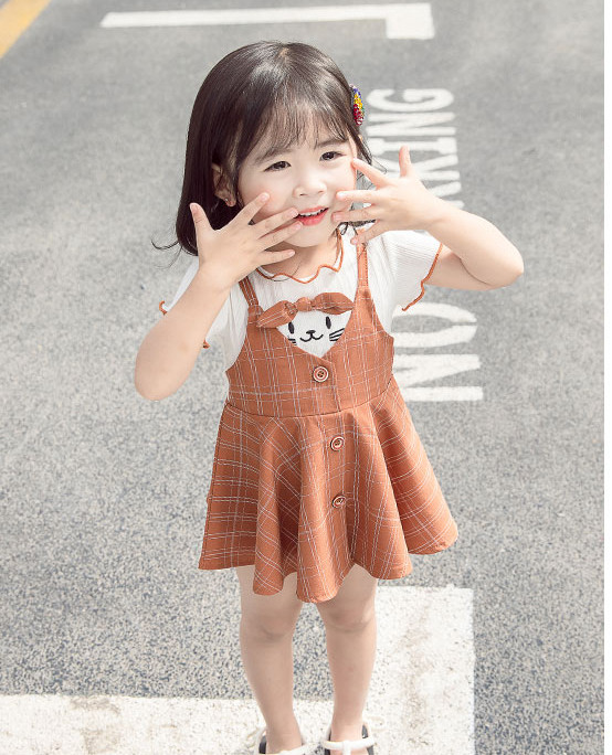 Rochie pentru copii cu maneci scurte si nasturi in doua culori