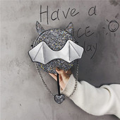 Geanta de dama moderna cu elemente 3D si lant