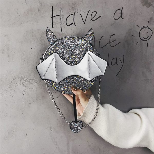 Geanta de dama moderna cu elemente 3D si lant