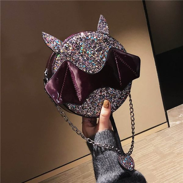 Geanta de dama moderna cu elemente 3D si lant