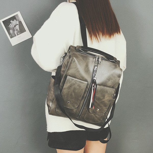 Sportos és elegáns női hátizsák többféle színben