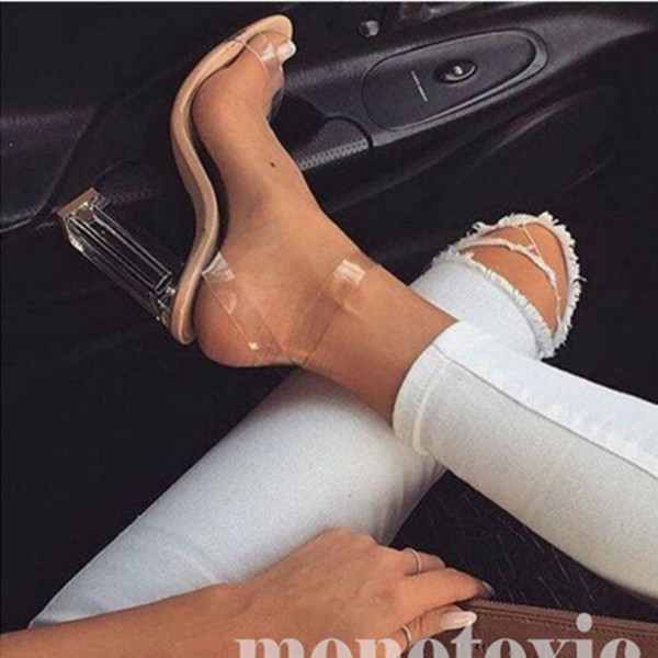 Κομψά γυναικεία παπούτσια με διαφανό τακούνι