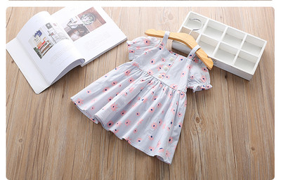 Rochie modernă pentru copii cu motive florale și umerii deschiși