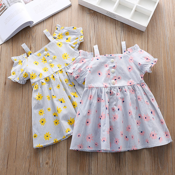 Rochie modernă pentru copii cu motive florale și umerii deschiși