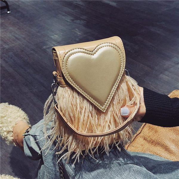 Modern női táska 3D elemmel