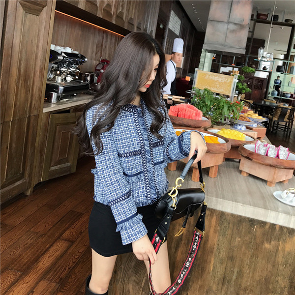 Geaca de dama actuala cu franjuri in doua culori