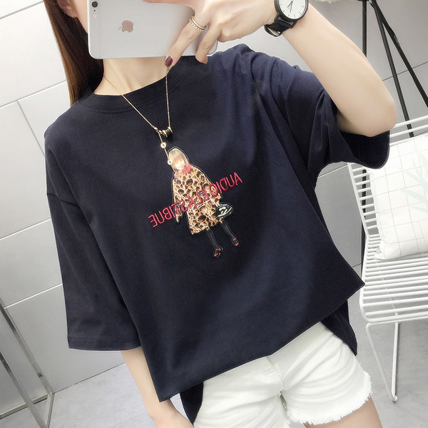 Modern női póló három színben hímzéssel