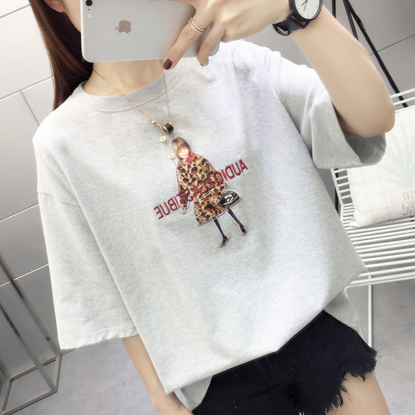 Modern női póló három színben hímzéssel