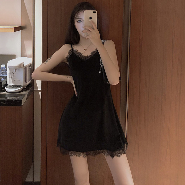 Rochie neagra de dama eleganta cu dantela