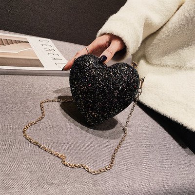 Modern női táska szív alakú, hosszú fém fogantyúval