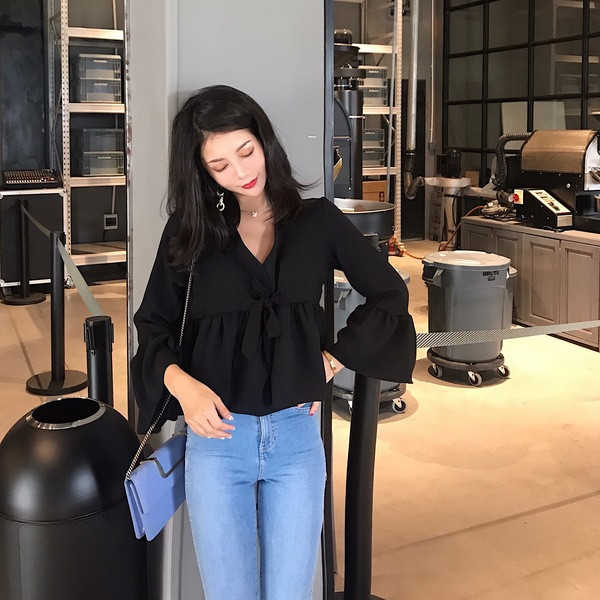 Cămașă elegantă de damă, în două culori, cu mâneci largi