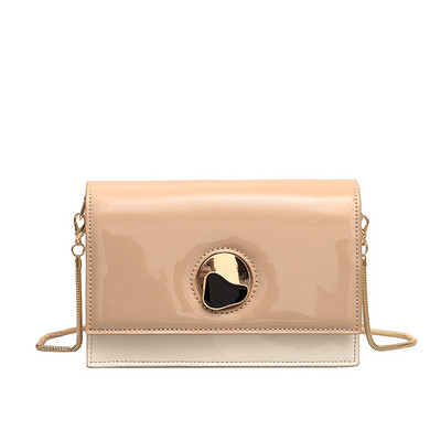 Elegáns női táska eko bőrből 3D fém elemekkel és hosszú füllel