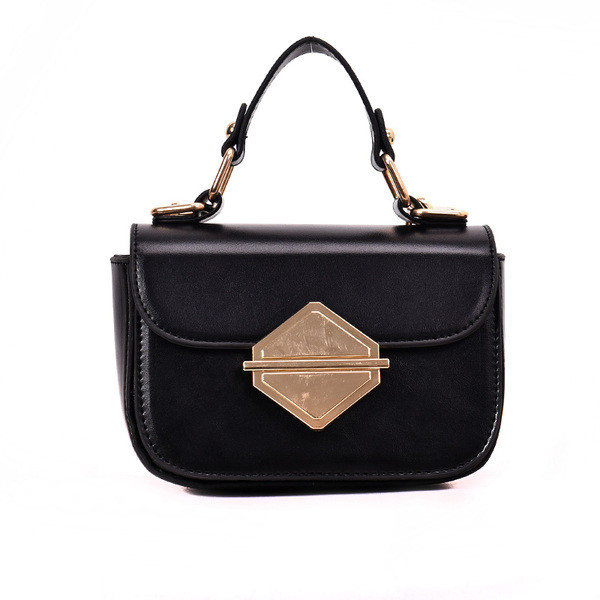 Modern női táska 3D fém elemekkel, öko bőrből