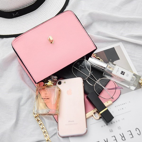 Geanta de dama moderna din piele ecologica cu lant metalic in mai multe culori