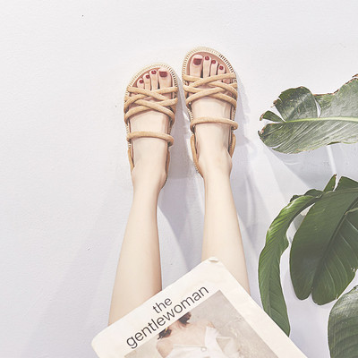 Papuci moderni de dama de culoare bej