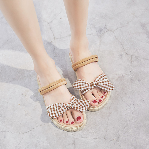 Alkalmi női szandál szalaggal, három színben