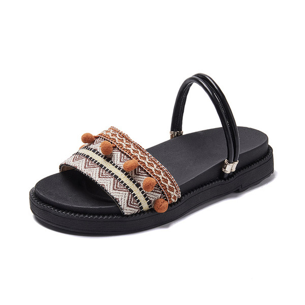 Aktuális női szandál két színben