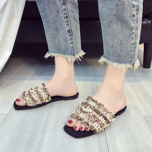 Modern női papucs díszgyöngyökkel, három színben