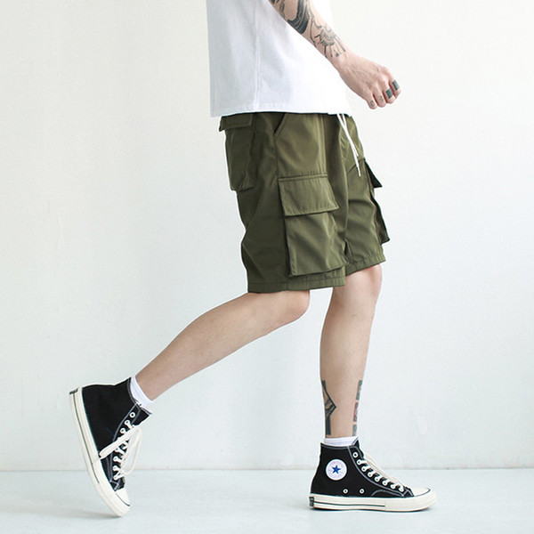 Alkalmi férfi rövidnadrág oldalzsebekkel