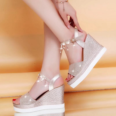 Дамски модерни сандали с декоративни камъни в два цвята