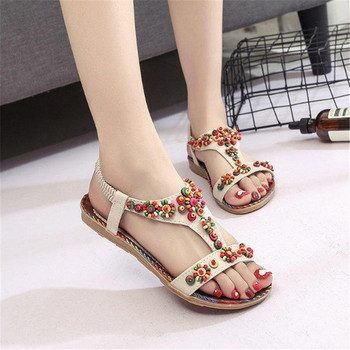 Дамски ежедневни сандали в два цвята с флорални мотиви