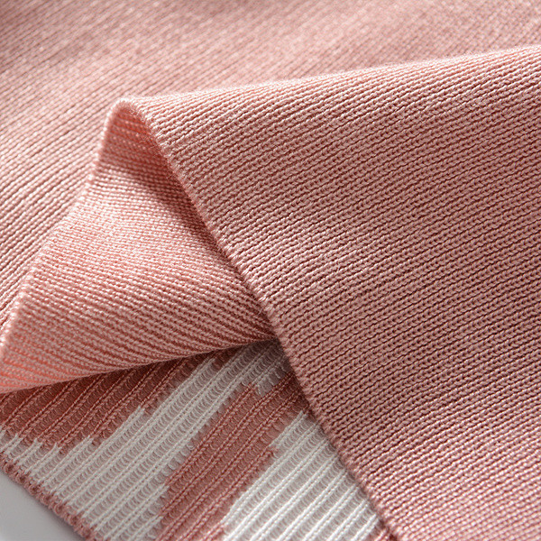 Női rövid felső, vastag pántokkal, többféle színben