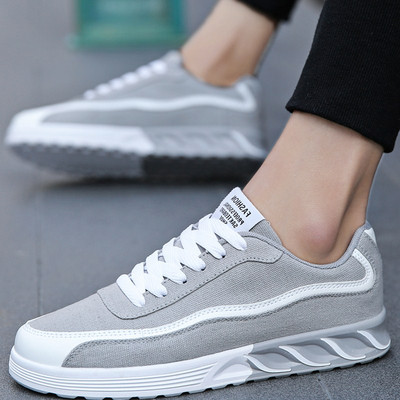 Férfi tornacipők érdekes modellekben fekete, szürke és piros színben