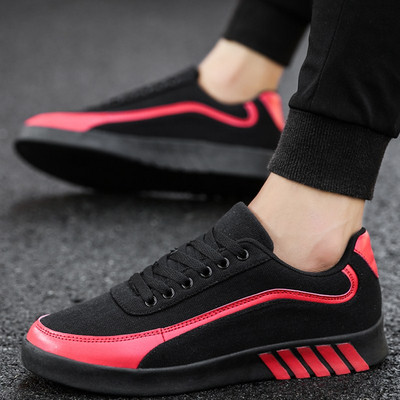 Férfi tornacipők érdekes modellekben fekete, szürke és piros színben