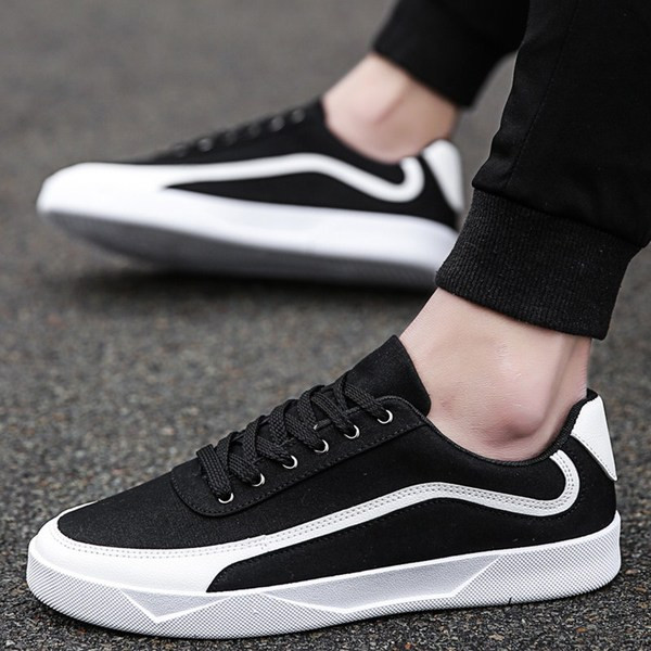 Férfi tornacipők érdekes modellekben fekete, szürke és piros színben