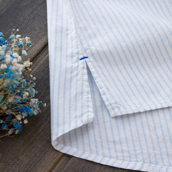 Cămașă modernă de damă cu dungi în două culori