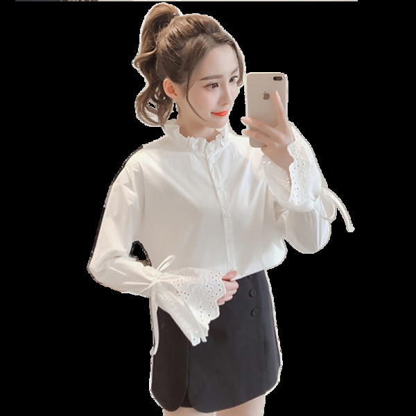 Cămașă actuală de damă în alb cu mâneci interesante