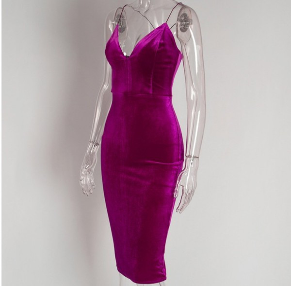 Stílusos női bársonyruha mély V-nyakkal, két színben