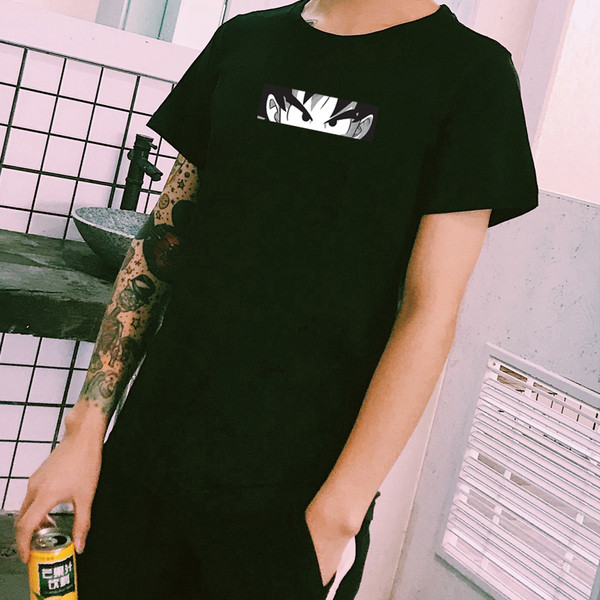 Tricou modern pentru bărbați cu aplicație în patru culori