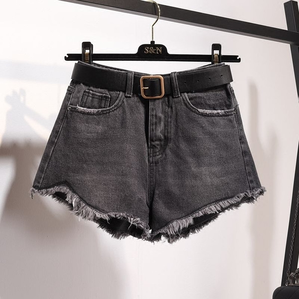 Blugi scurti de dama in albastru si negru cu curea