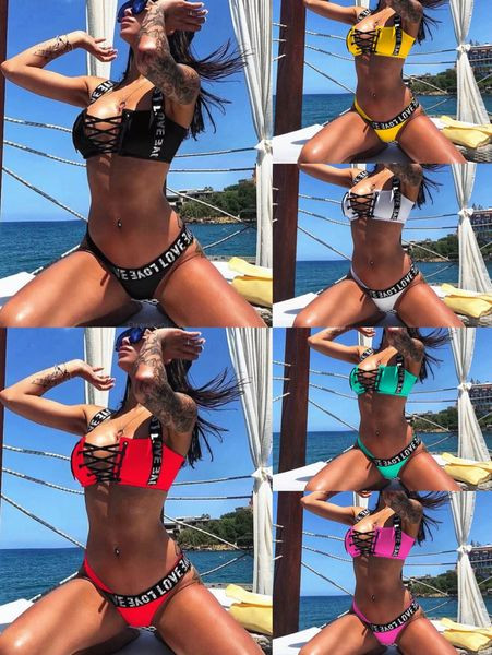 Μοντέρνο μαγιό με στοιχεία σε διάφορα χρώματα