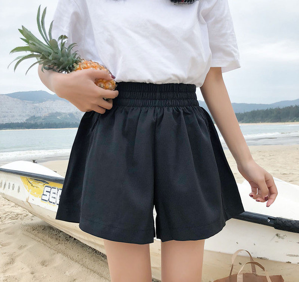 Női magas derekú rövidnadrág két színben, zsebbel