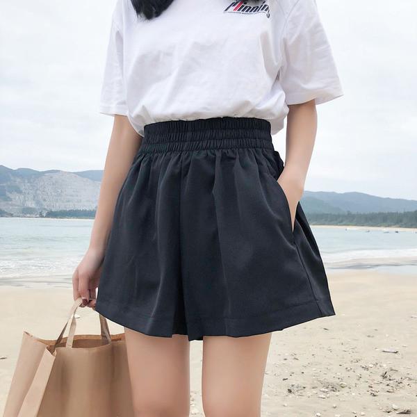 Női magas derekú rövidnadrág két színben, zsebbel