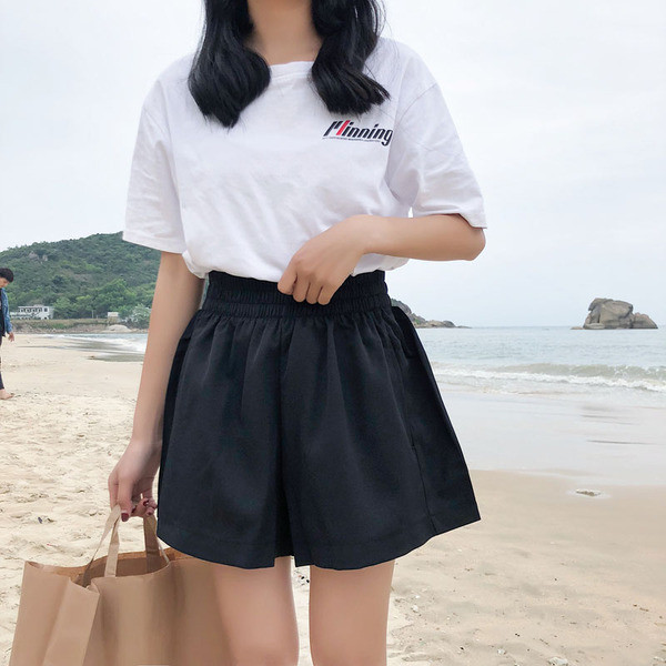 Női magas derekú rövidnadrág két színben, zsebbel