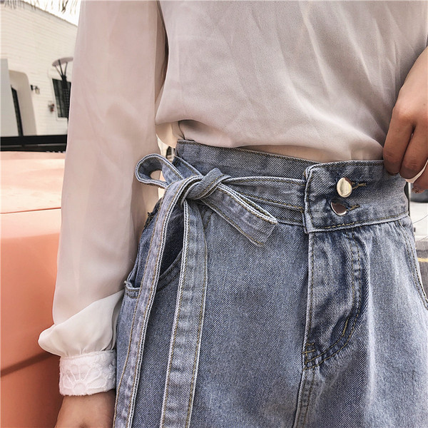 Blugi moderni de dama cu talie inalta si sireturi in albastru