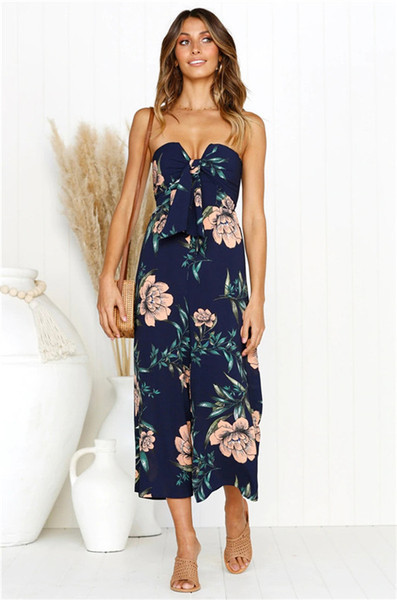 Modern női jumpsuit pántok nélkül virágos motívumokkal