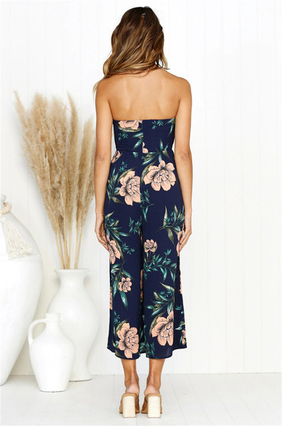 Modern női jumpsuit pántok nélkül virágos motívumokkal