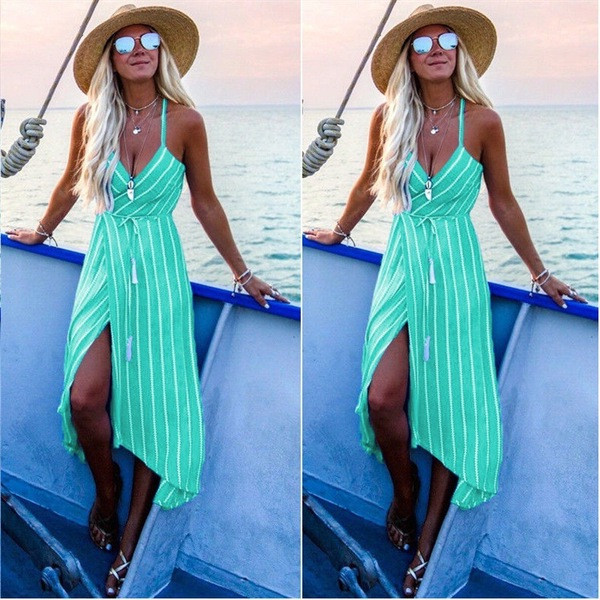 Aktuális női csíkos ruha hasítékkal több színben