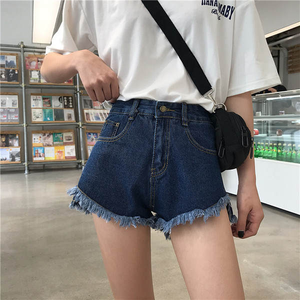 Blugi scurti de dama cu talie inalta si motive rupte in albastru