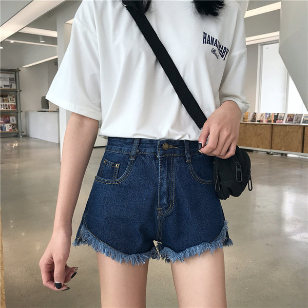 Blugi scurti de dama cu talie inalta si motive rupte in albastru