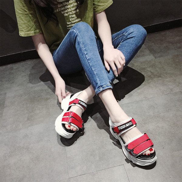 Sandale de dama elegante cu talpa inalta in alb si negru