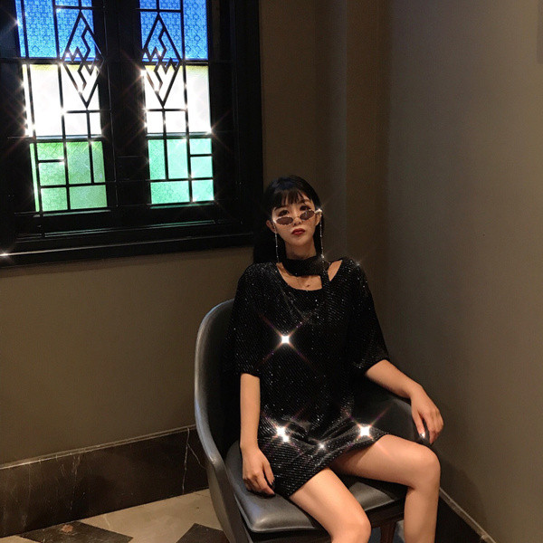 Rochie moderna de dama in negru cu cravate si maneci 3/4